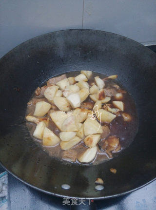 咸肉墨鱼干焖慈姑的做法步骤：9
