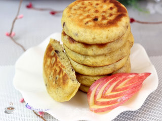 蓝莓黄豆面贴饼子的做法步骤：11