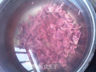 牛腩炖西红柿土豆的做法步骤：4