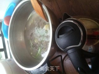 牛腩炖西红柿土豆的做法步骤：8