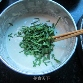 果汁韭菜饼的做法步骤：8