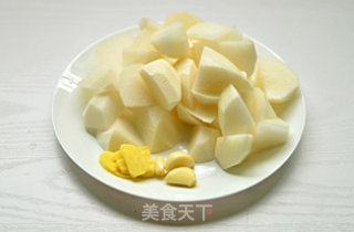 白萝卜炖排骨的做法步骤：3