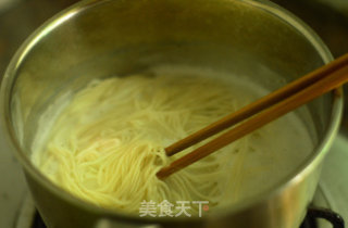 芝香菌菇拌面的做法步骤：3