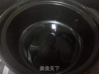 白酒煮青口的做法步骤：3