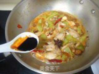 香莴笋烧蛙腿的做法步骤：11