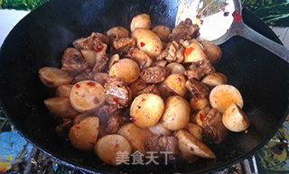 排骨炒芋艿儿的做法步骤：9