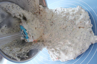 芝麻花生牛轧糖-水饴版的做法步骤：14