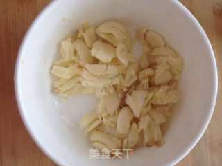 蒜泥白肉的做法步骤：2