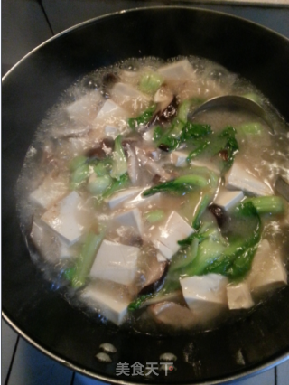 香菇油菜豆腐汤的做法步骤：4