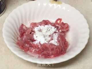 阳泉酒家青椒肉丝的做法步骤：3