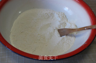 韭菜盒子的做法步骤：1