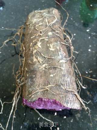 紫淮山荷兰豆炒腊肉的做法步骤：1