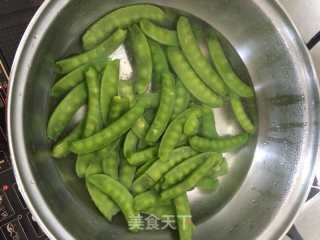 紫淮山荷兰豆炒腊肉的做法步骤：7
