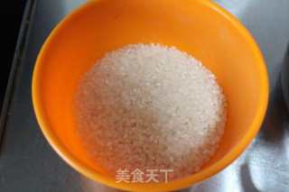 皮蛋瘦肉粥的做法步骤：1