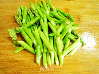鲜虾芦笋意大利面的做法步骤：6