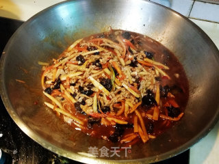 鱼香肉丝的做法步骤：7