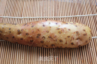 清炒山药：简单清脆的美味家常菜的做法步骤：1