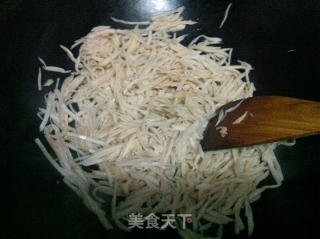 赛鱿鱼——杏鲍菇的浓墨重彩的做法步骤：3