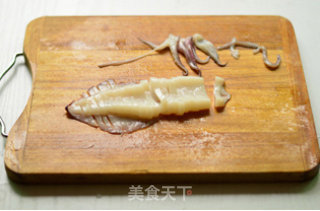 彩椒鱿鱼圈的做法步骤：3