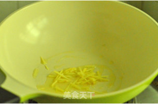 彩椒鱿鱼圈的做法步骤：5