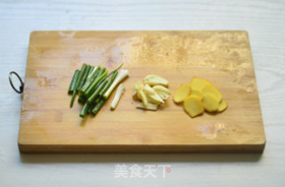 香烤鸡翅根的做法步骤：2