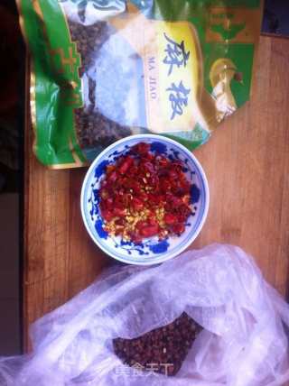 自制酒鬼花生的做法步骤：4