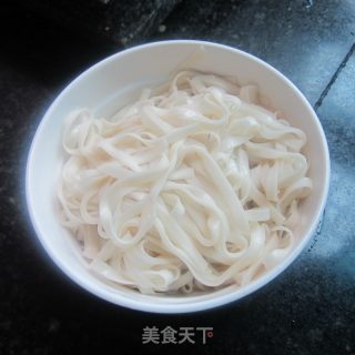 煎面条饼的做法步骤：2
