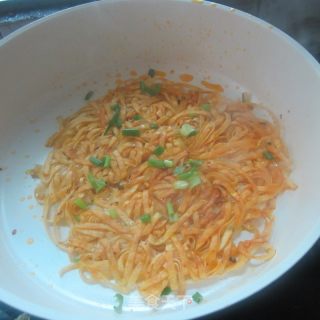 煎面条饼的做法步骤：8