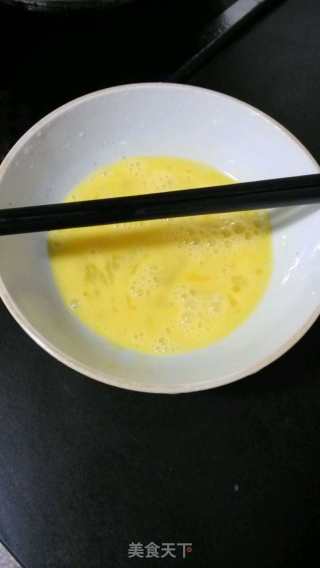 虾仁蛋羹的做法步骤：2