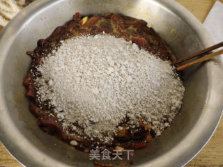 炸里脊肉的做法步骤：6