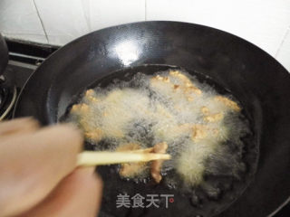 炸里脊肉的做法步骤：8