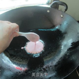 苋菜汁煎饼的做法步骤：5