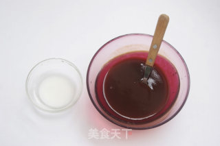【菠萝咕噜肉】——男女老少追捧的经典粤菜的做法步骤：4