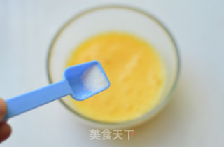 鸡蛋羹的做法步骤：2