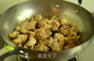 鹌鹑蛋炖猪蹄的做法步骤：5