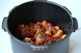 鹌鹑蛋炖猪蹄的做法步骤：10