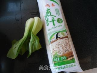 油菜热汤面的做法步骤：1