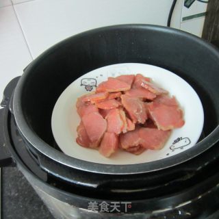 蒸腊肉的做法步骤：3