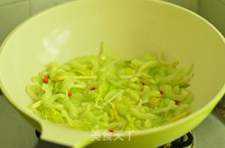 芹香牛肉的做法步骤：8