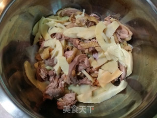 竹笋凉拌鸡片的做法步骤：6
