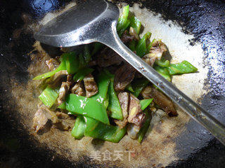 尖椒炒羊肉的做法步骤：10