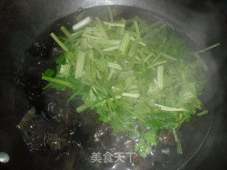 芹菜拌黑木耳的做法步骤：5