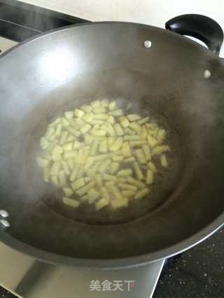 土豆煮肉末的做法步骤：4