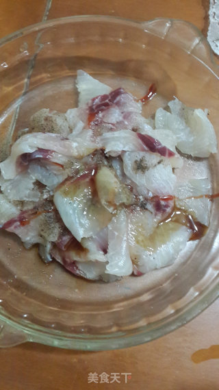 花开富贵牡丹鱼片的做法步骤：2