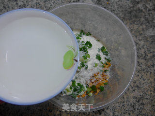 花鱼儿家的吃吃~~~~~~香葱虫草菇煎饼的做法步骤：7