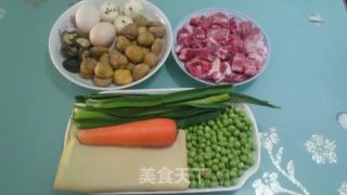 干锅蛋饺排骨的做法步骤：1
