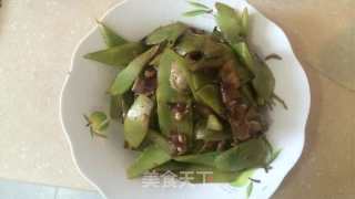 老腊肉炒莴笋的做法步骤：5