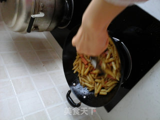 黑椒火腿通心粉的做法步骤：3