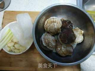 蒜蓉扇贝的做法步骤：1
