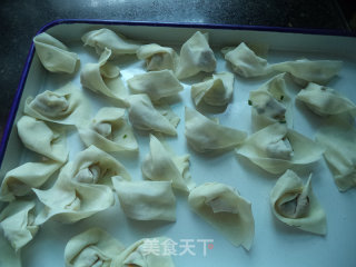 紫菜馄饨的做法步骤：1